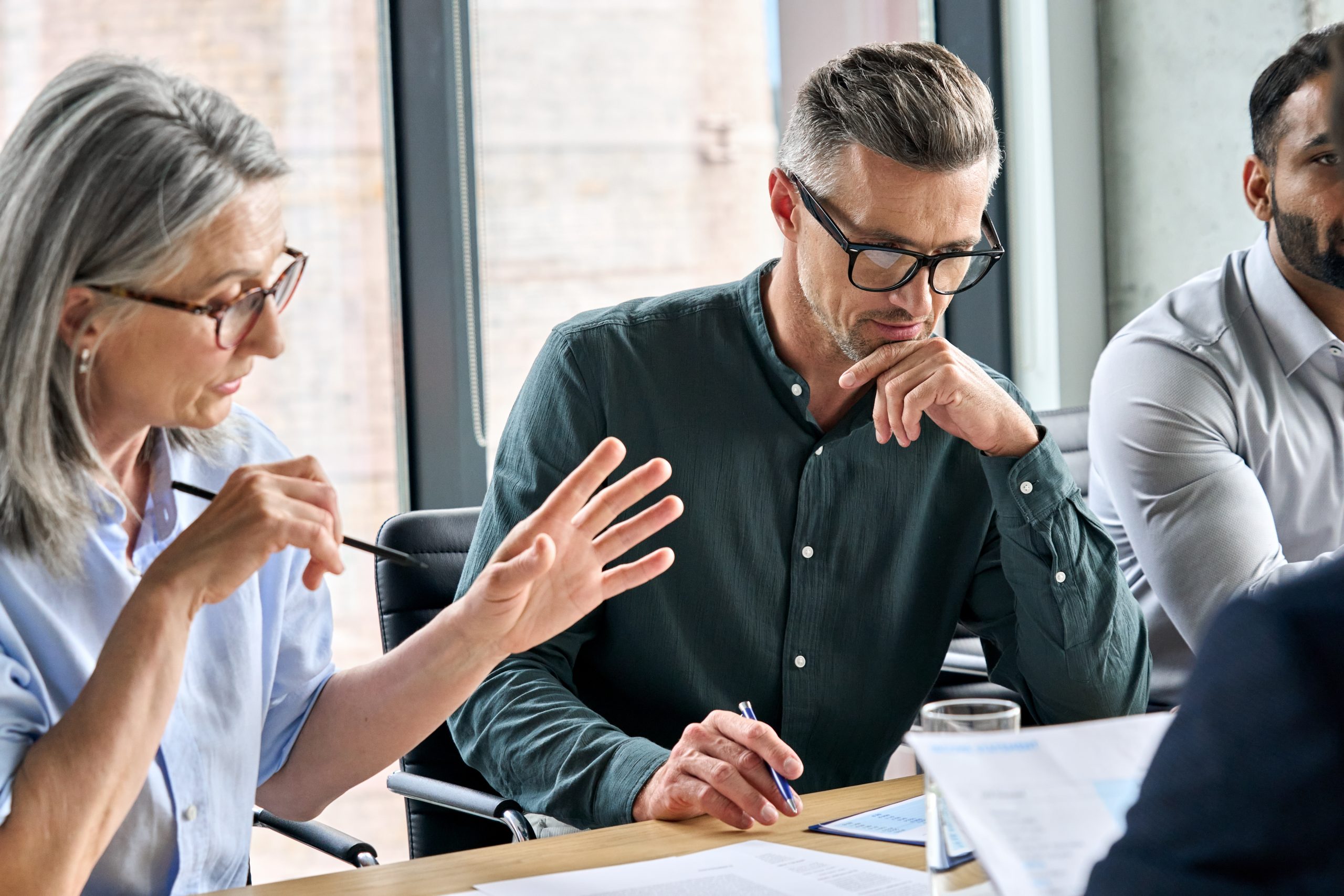 Como um ECM pode ajudar na gestão de contratos? Descubra os benefícios para o seu negócio!