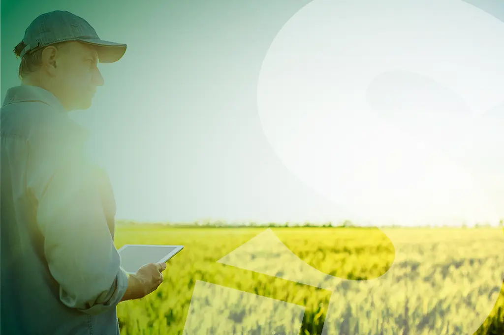 imagem de um homem trabalhando no campo para ilustrar texto sobre case de migração de erp da coonagro com apoio da selbetti business consulting